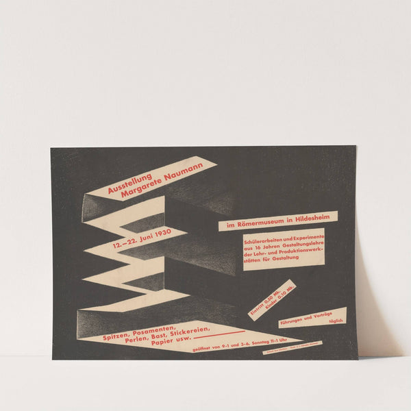 Ausstellung Margarete Naumann – Spitzen, Posamenten, Perlen, Bast, Stickereien, Papier usw. – Römermuseum Hildesheim by Kurt Schwitters