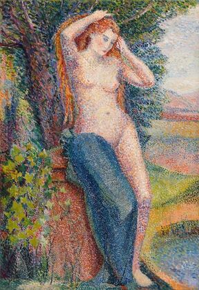 Baigneuse se coiffant