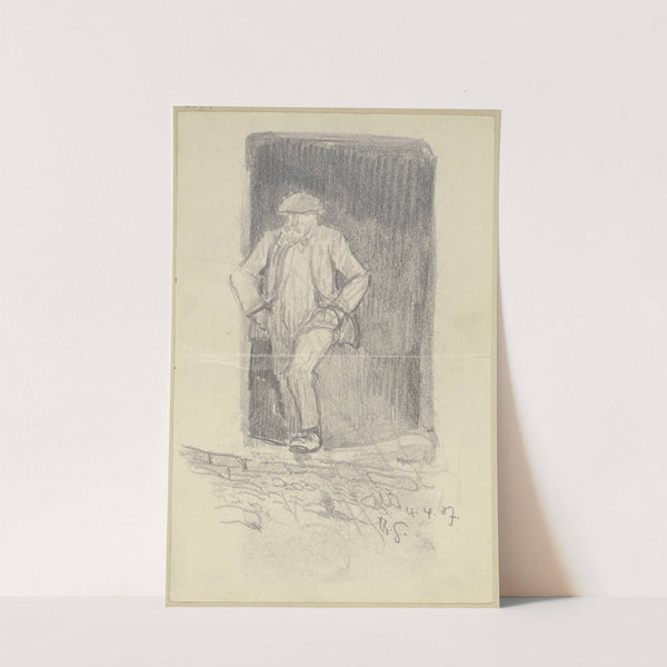 Ein alter Mann, die Hände in Taschen, in einer Tür lehnend by Rudolf Gudden