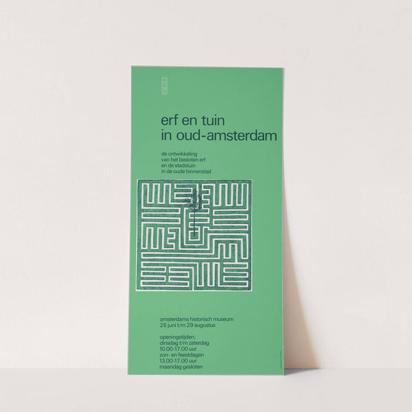 Erf en tuin in Oud-Amsterdam by Kees Ruyter