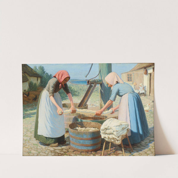 Et par bondekoner vasker tøj på gårdspladsen by Valdemar Magaard