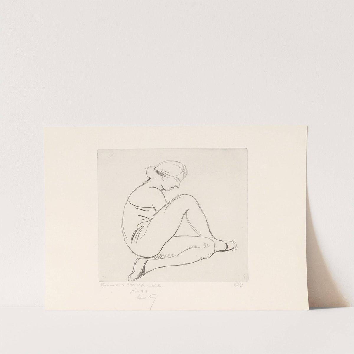 Femme assise de profil, à droite, un genou plié, un genou relevé (1926) by Aristide Maillol