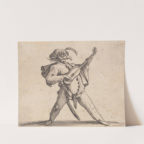 Le comédien masqué, avec lunettes, et jouant de la guitare by Jacques Callot