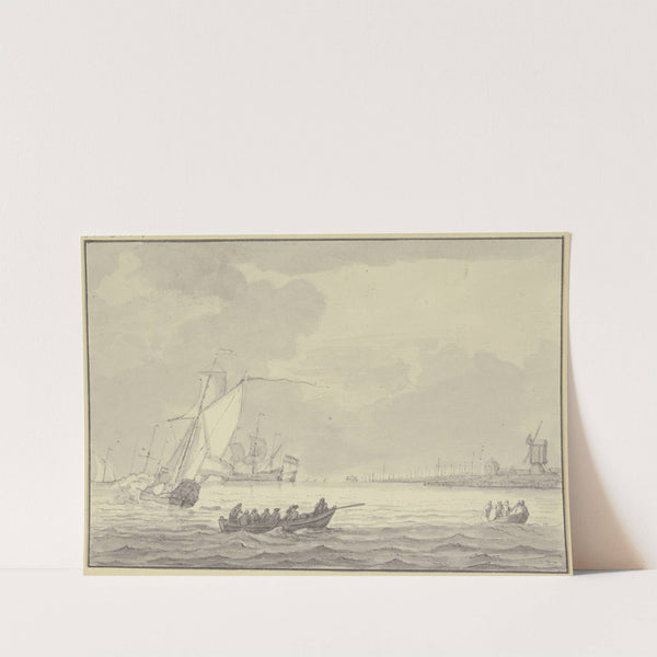 Leicht bewegte See, rechts Ufer mit Hafen und Windmühle, Ruderboote und Kanone by Jan Rood