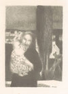 Moeder met baby bij een cipres