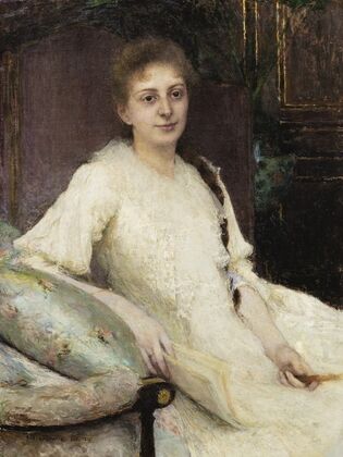 Portrait of young woman
