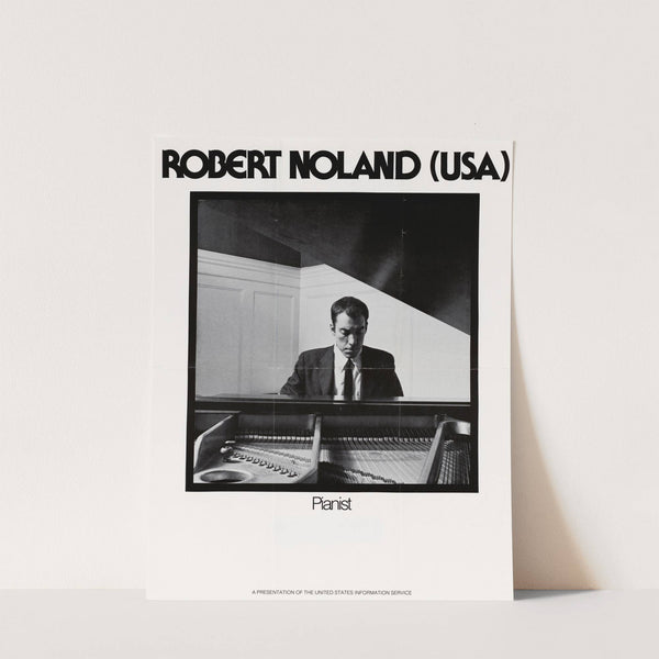Robert Noland (USA): Pianist by U.S. Information Agency