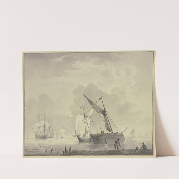 Ruhige See mit Schiffen, vorne rechts sind Matrosen mit dem Teeren eines Schiffes beschäftigt by Cornelis Thim
