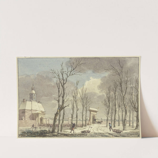 Stadttor mit Türmchen im Winter, eine lange Brücke führt über den Kanal nach einer Allee by Hermanus Numan