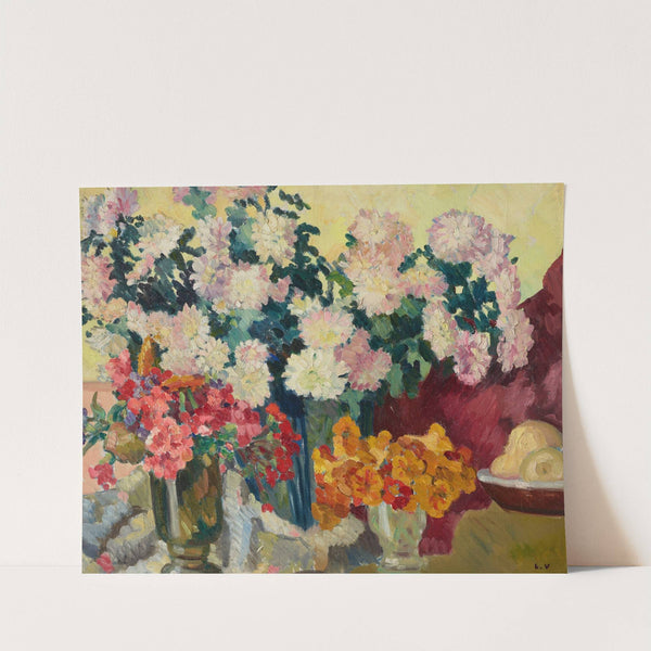 Trois vases de fleurs, assiette de pommes (1935) by Louis Valtat