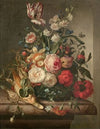 Vase de fleurs et épis de maïs dans une niche