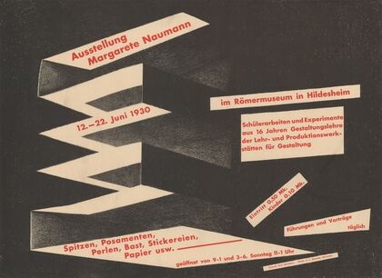 Ausstellung Margarete Naumann – Spitzen, Posamenten, Perlen, Bast, Stickereien, Papier usw. – Römermuseum Hildesheim