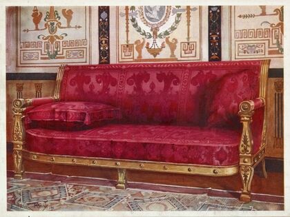 Carved gilt couch covered in rose brocade de Lyons — size preview