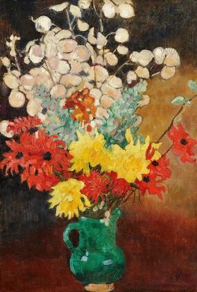 Cruche verte, dahlias et fleurs