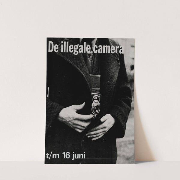 De illegale camera by Charles Breijer