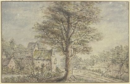 Dorfansicht, in der Mitte ein Baum