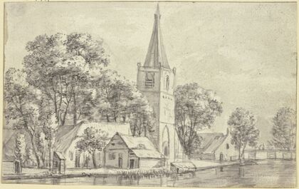 Dorfkirche unter Bäumen am Kanal
