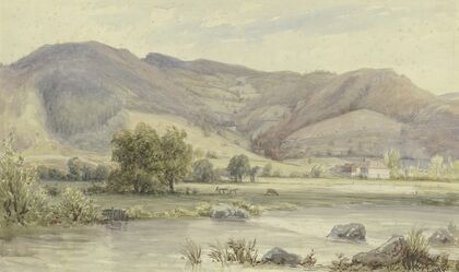 Flusslandschaft mit hohen Bergen