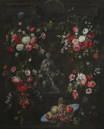 Garland as a frame around The Holy Family