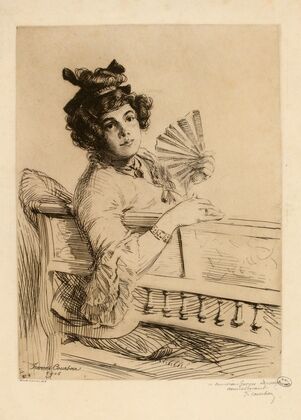 Jeune femme assise sur un banc, tenant un éventail de la main gauche (1906)