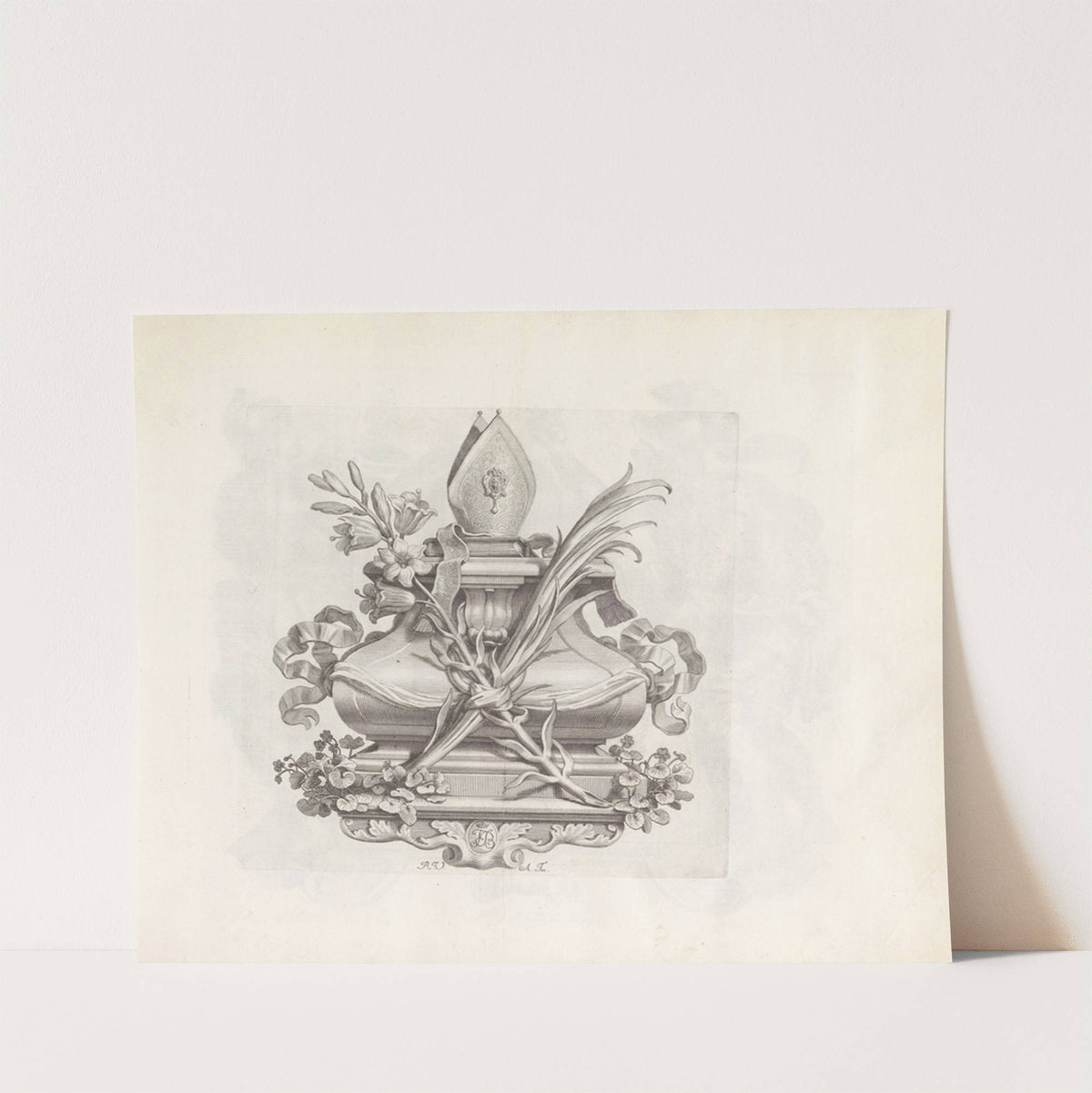 Pedestal met bisschopsmijter, lelietak en palmtak (1673-1743) by Robert van Audenaerde