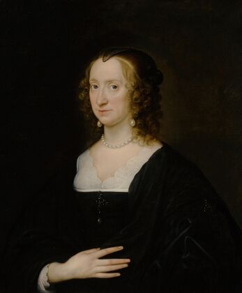 Portrait of an elegant woman