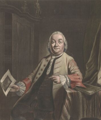 Portret van Simon Fokke met in zijn hand de prent van de plundering van het huis van Gerrit Hagedooren