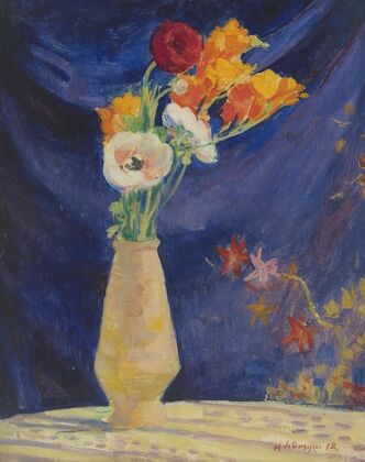 Vase D’anÃ©mones Sur Fond Bleu