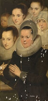 Wife of the donor with five daughters